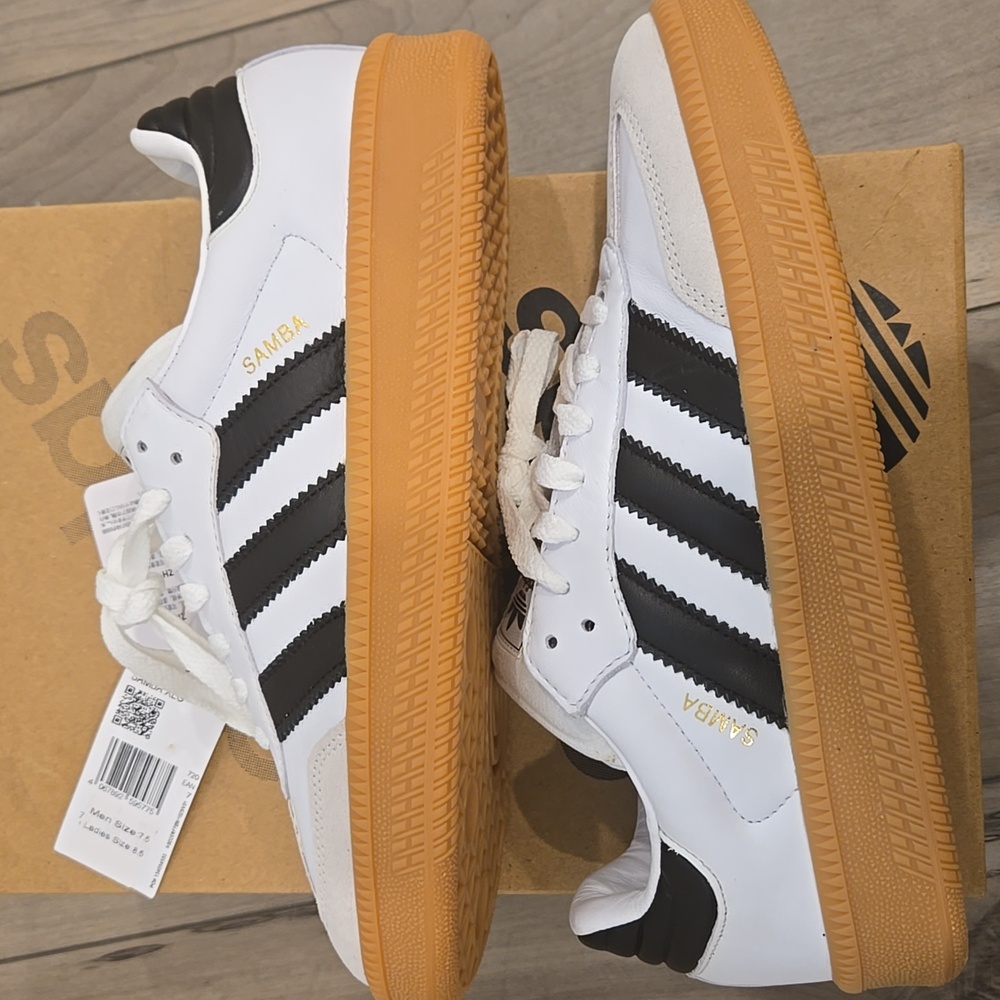 New Adidas Samba White Black Gum Sole Shoes Size Ladies 8.5 Men 7.5